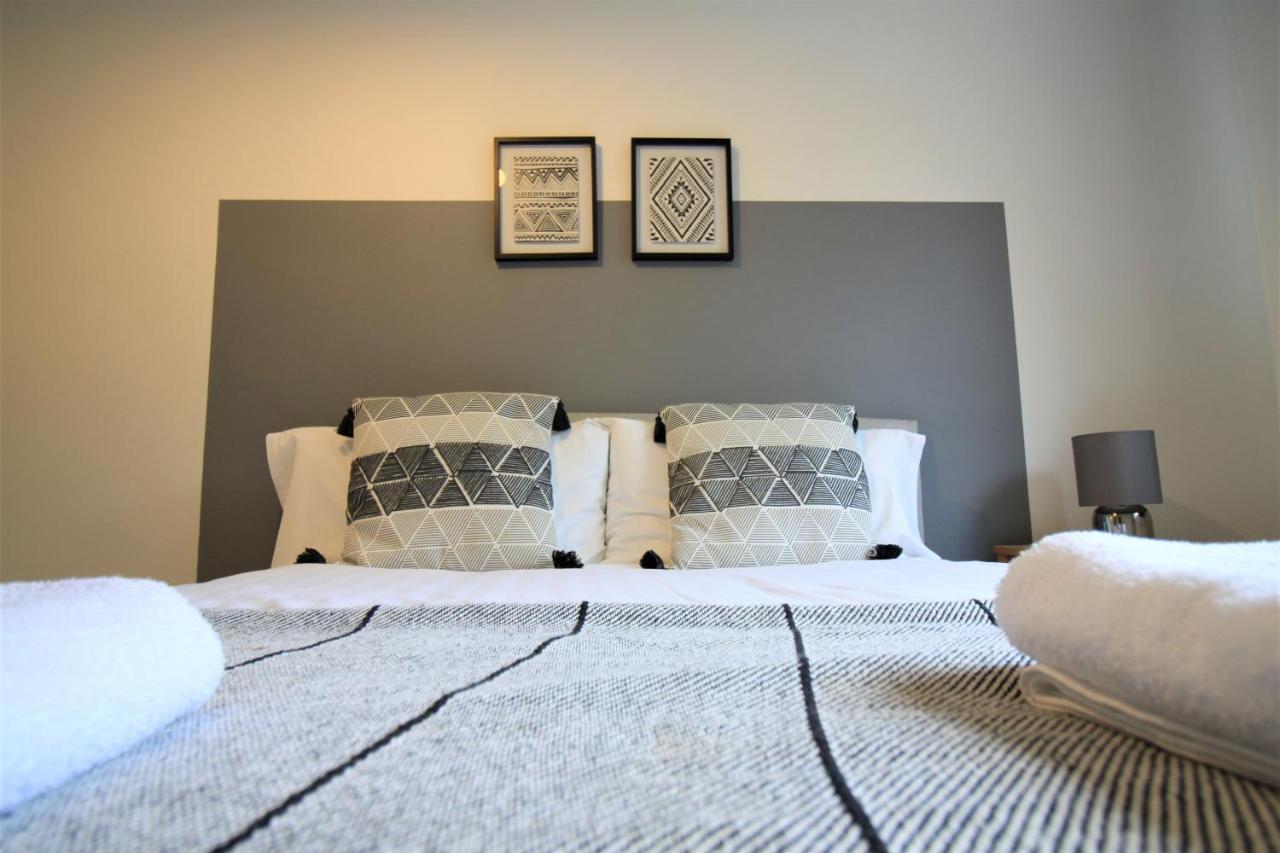 Hamilton House -3 Bed Close To Town, Drive Parking, 2 Toilets نيوكاسل أبون تاين المظهر الخارجي الصورة