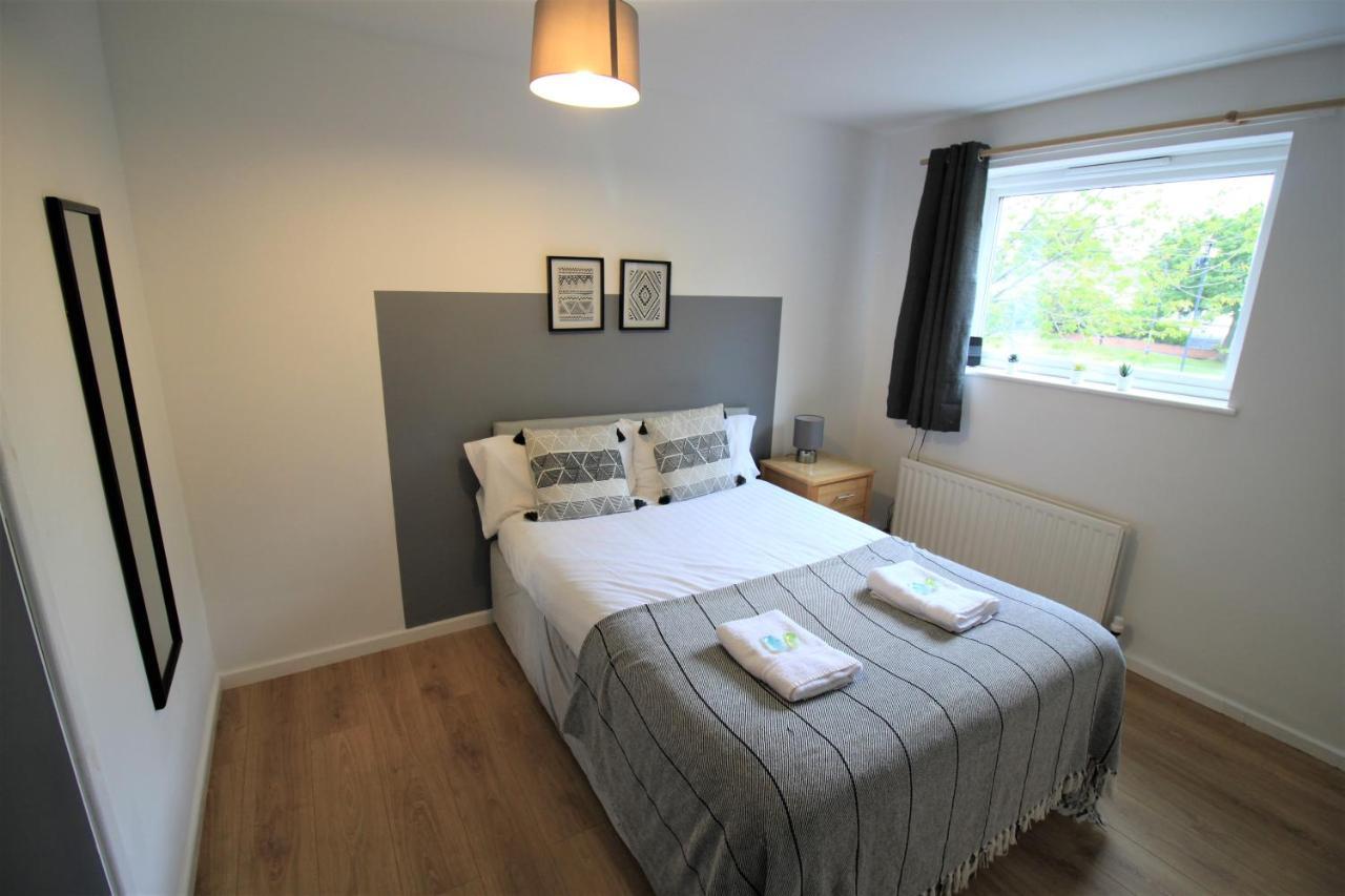 Hamilton House -3 Bed Close To Town, Drive Parking, 2 Toilets نيوكاسل أبون تاين المظهر الخارجي الصورة